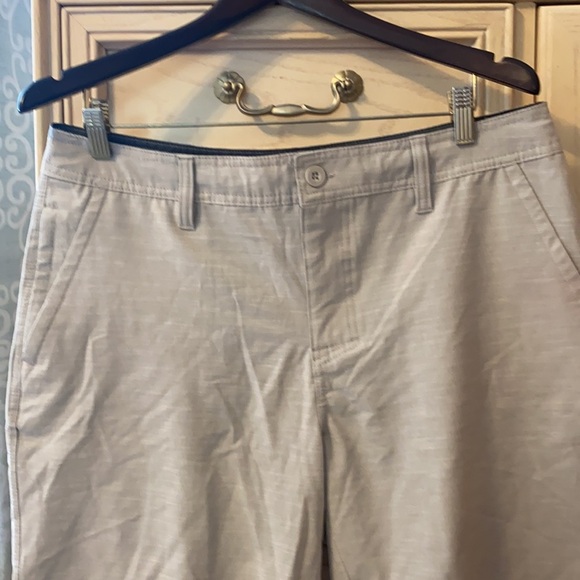 Hang Ten Hybrid Shorts - Picture 2 of 11